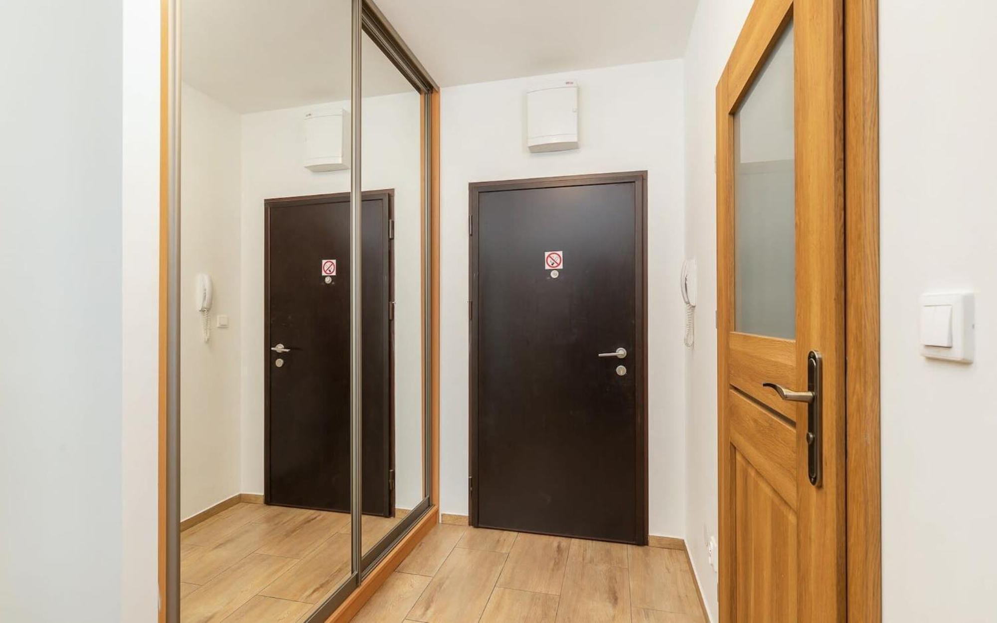 Burakowska 16 - Modern Apartment With Balcony Noclegi Renters Varsavia Esterno foto